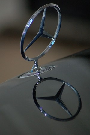 mercedes sigla